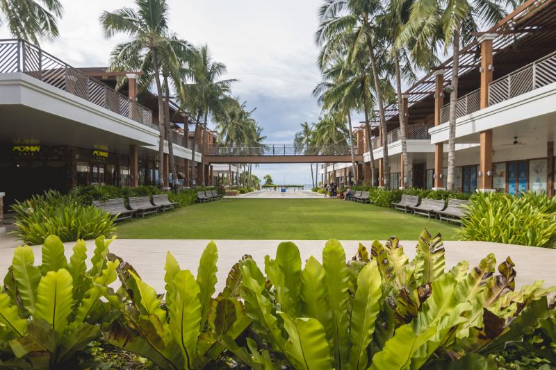 Lush Plantings and Greenery